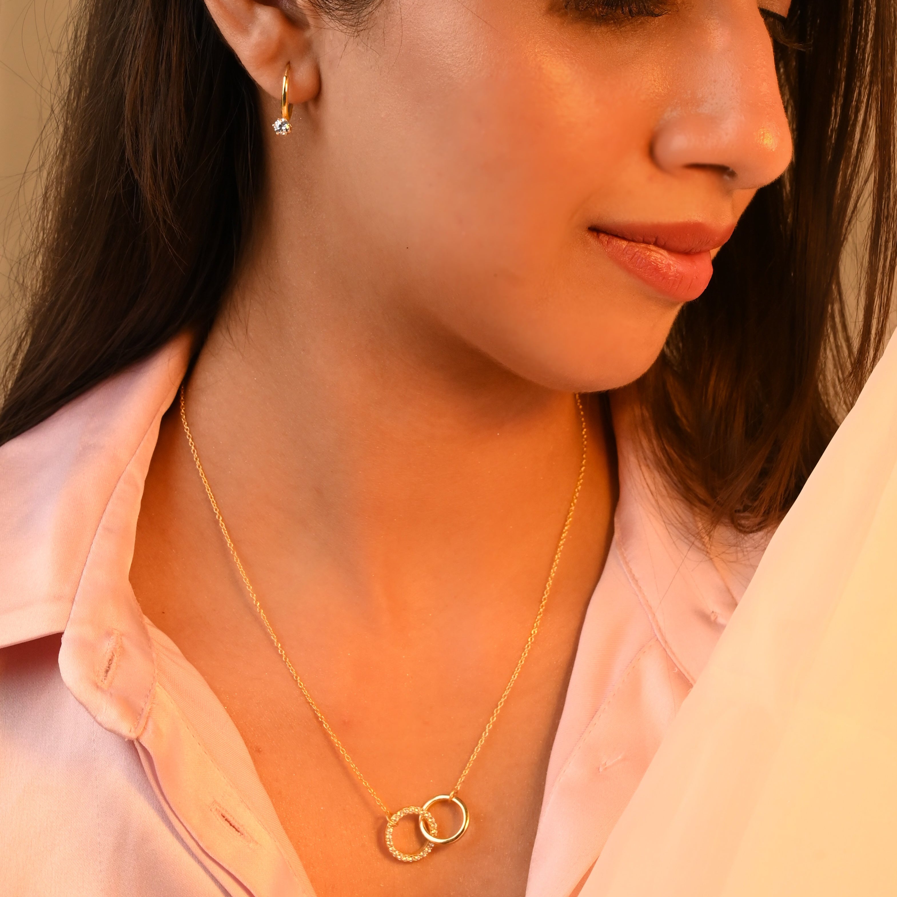 Intertwined Loop Pendant Set