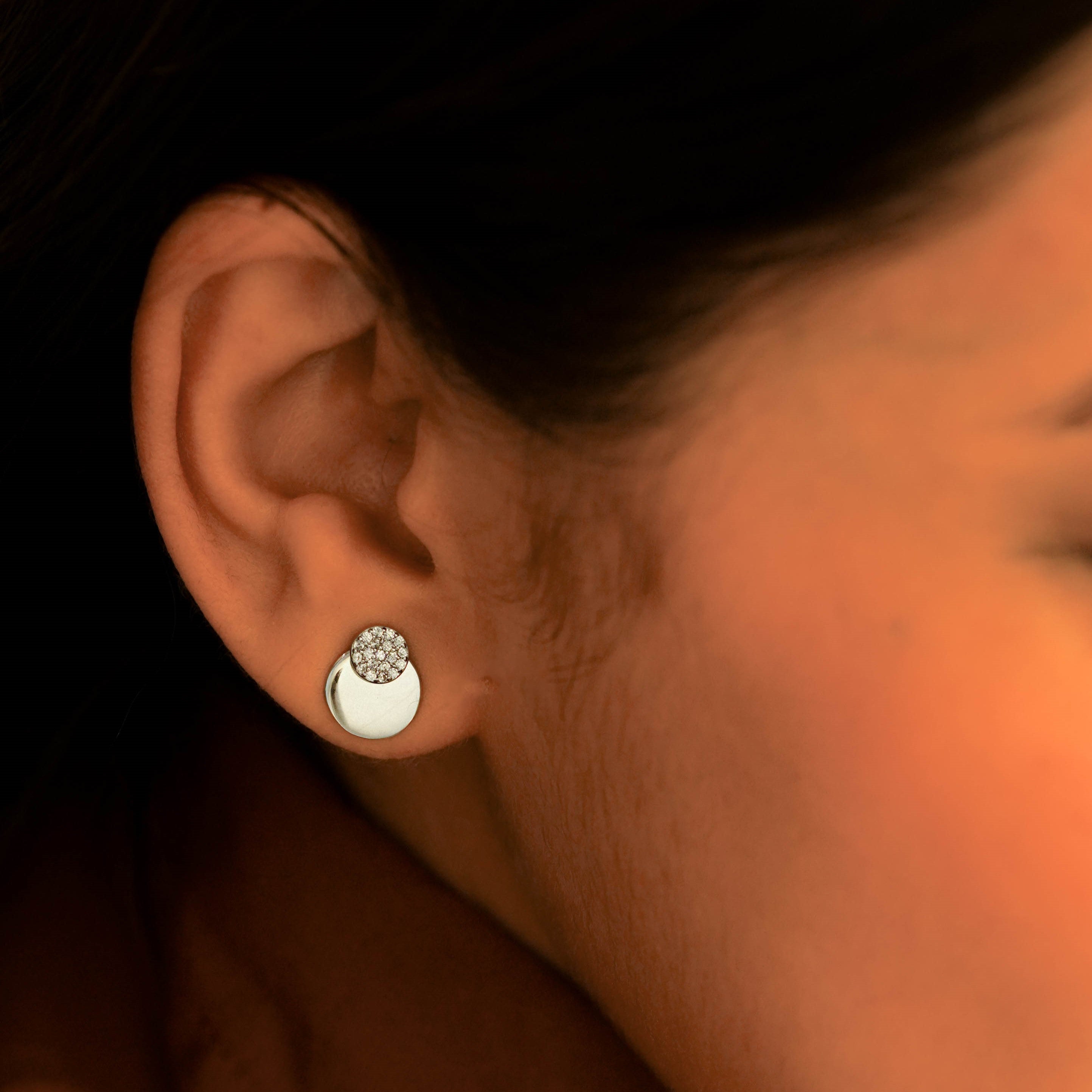 Detachable Halo Studs