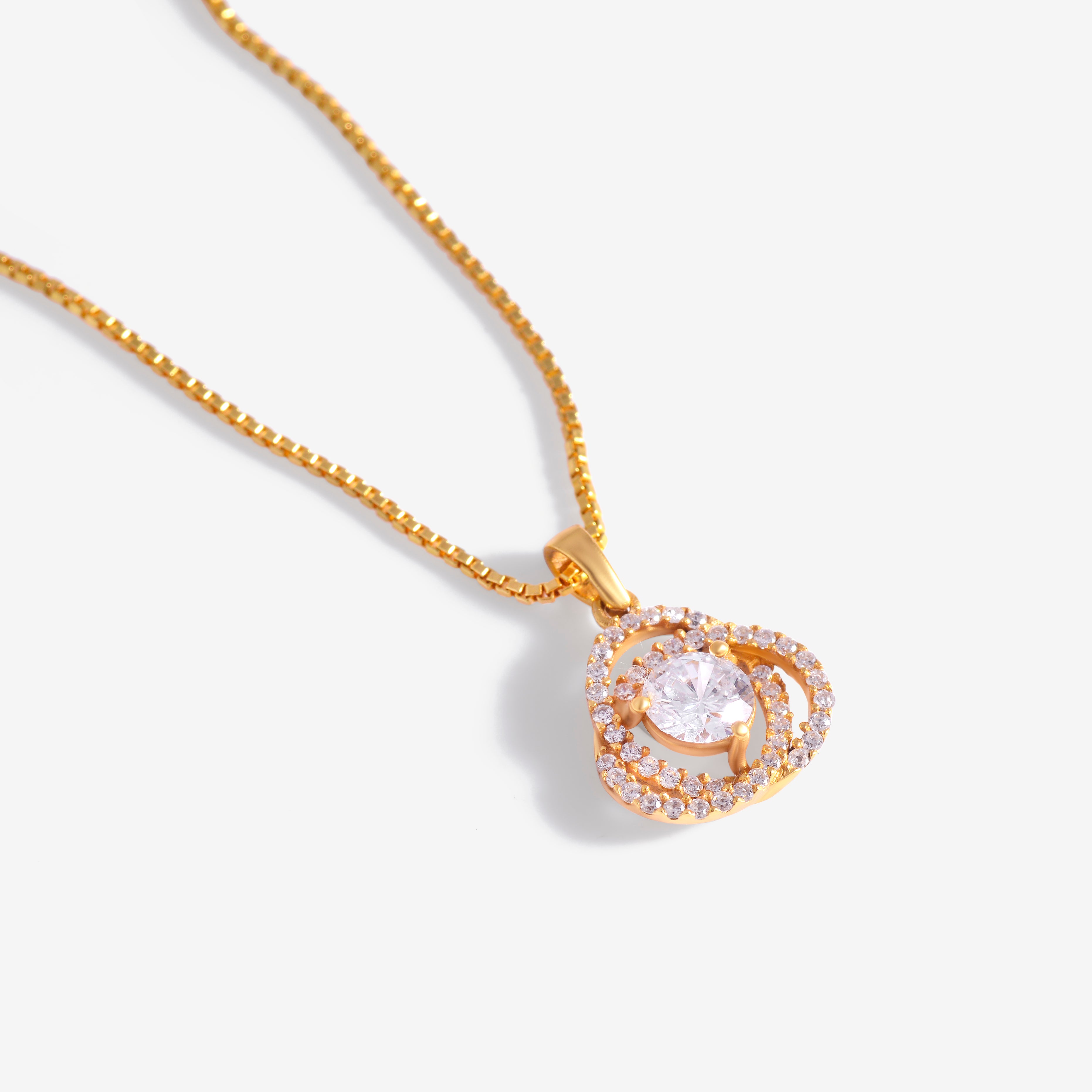 18k Fauzia Solitaire Pendant Set