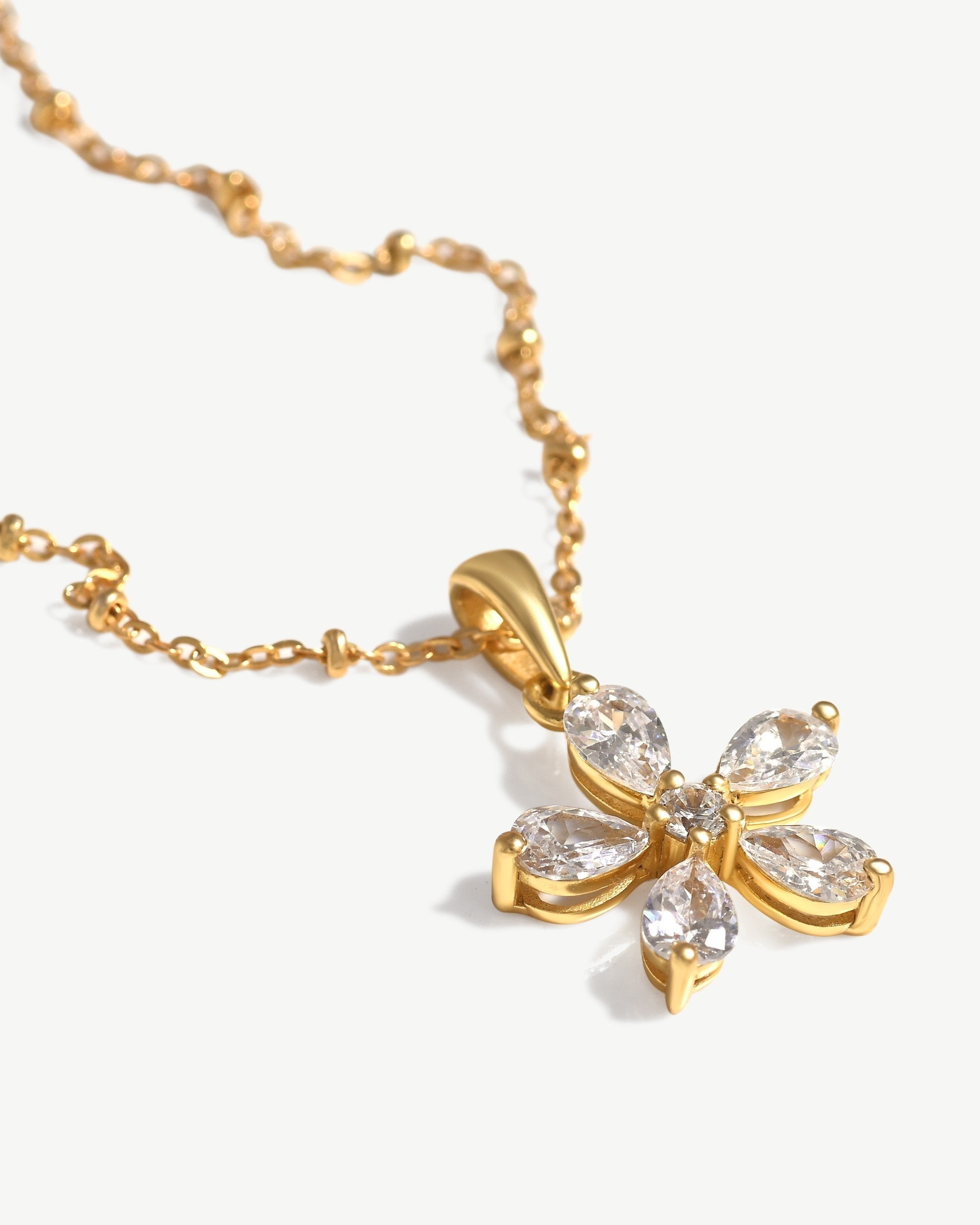Solitaire Flower Pendant Set