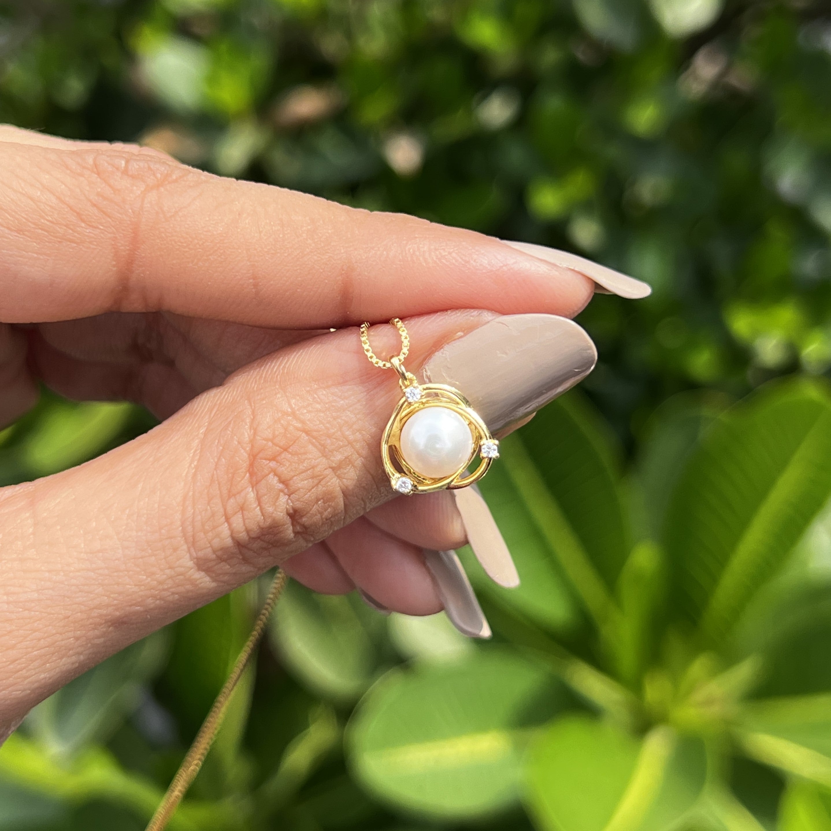 Summer Glow Pearl Pendant