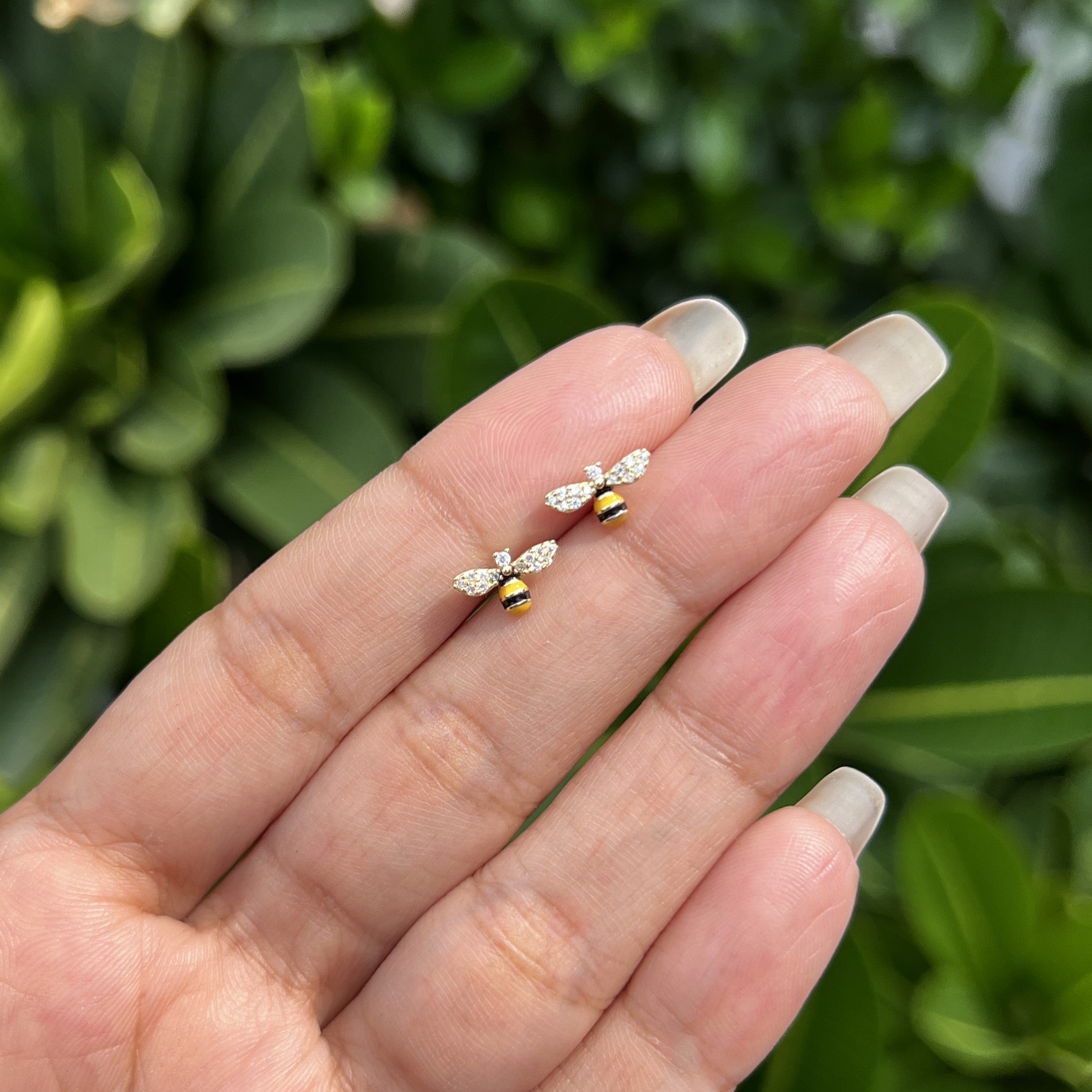 Flower Bee Pendant Set