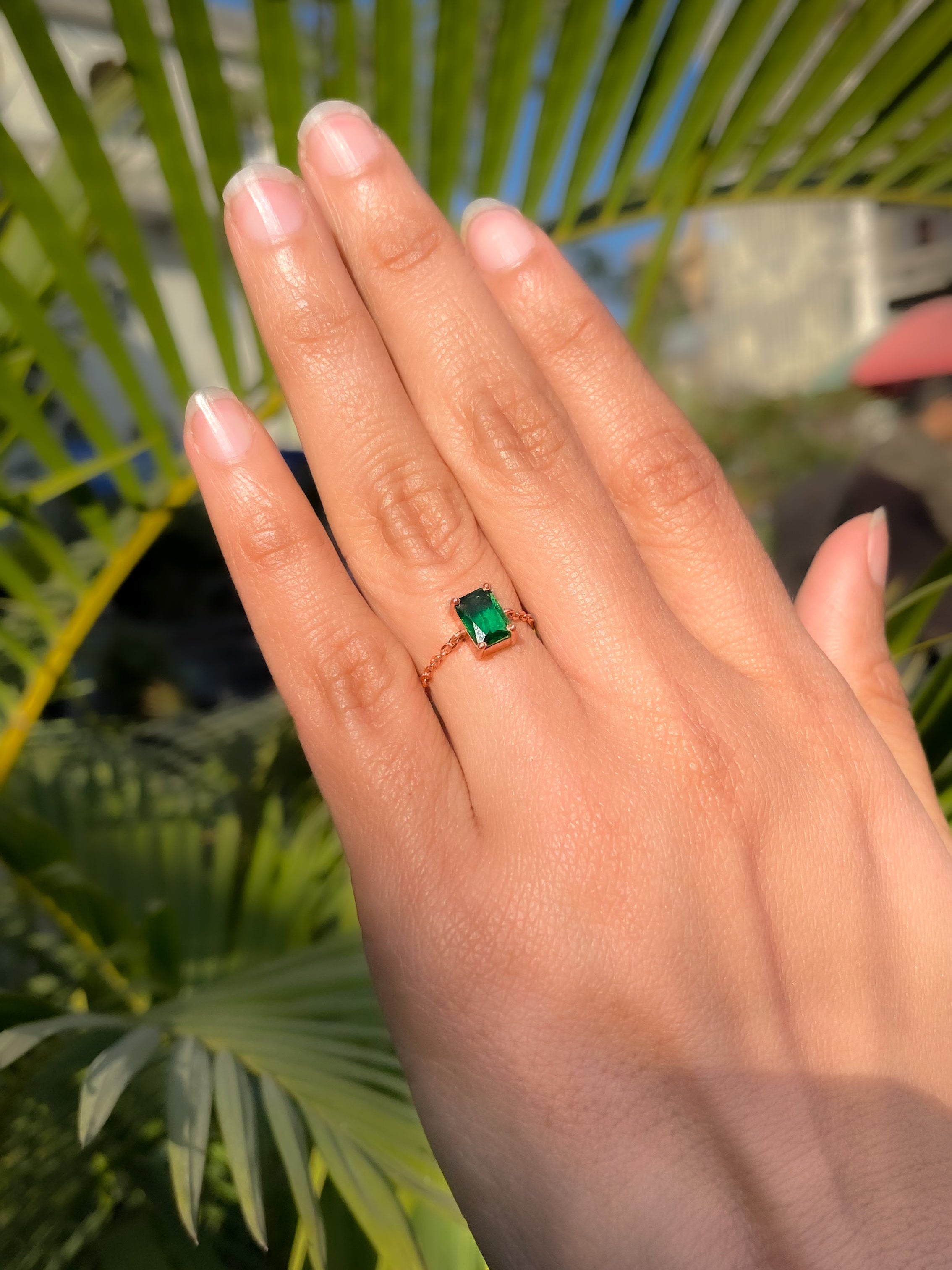Noor Emerald Cut Chain Ring