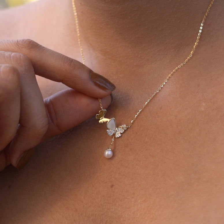 Pearly Butterfly Pendant set