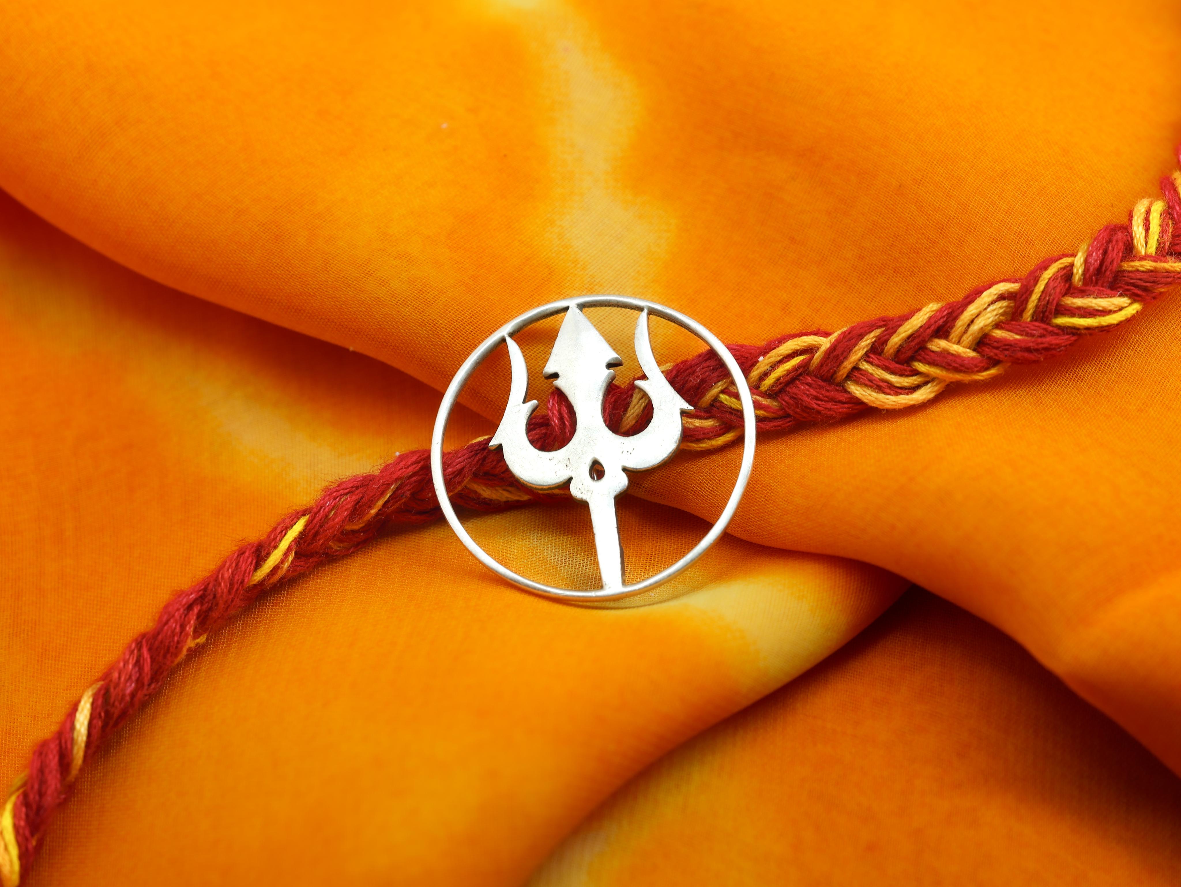 Trishul Brooch Rakhi